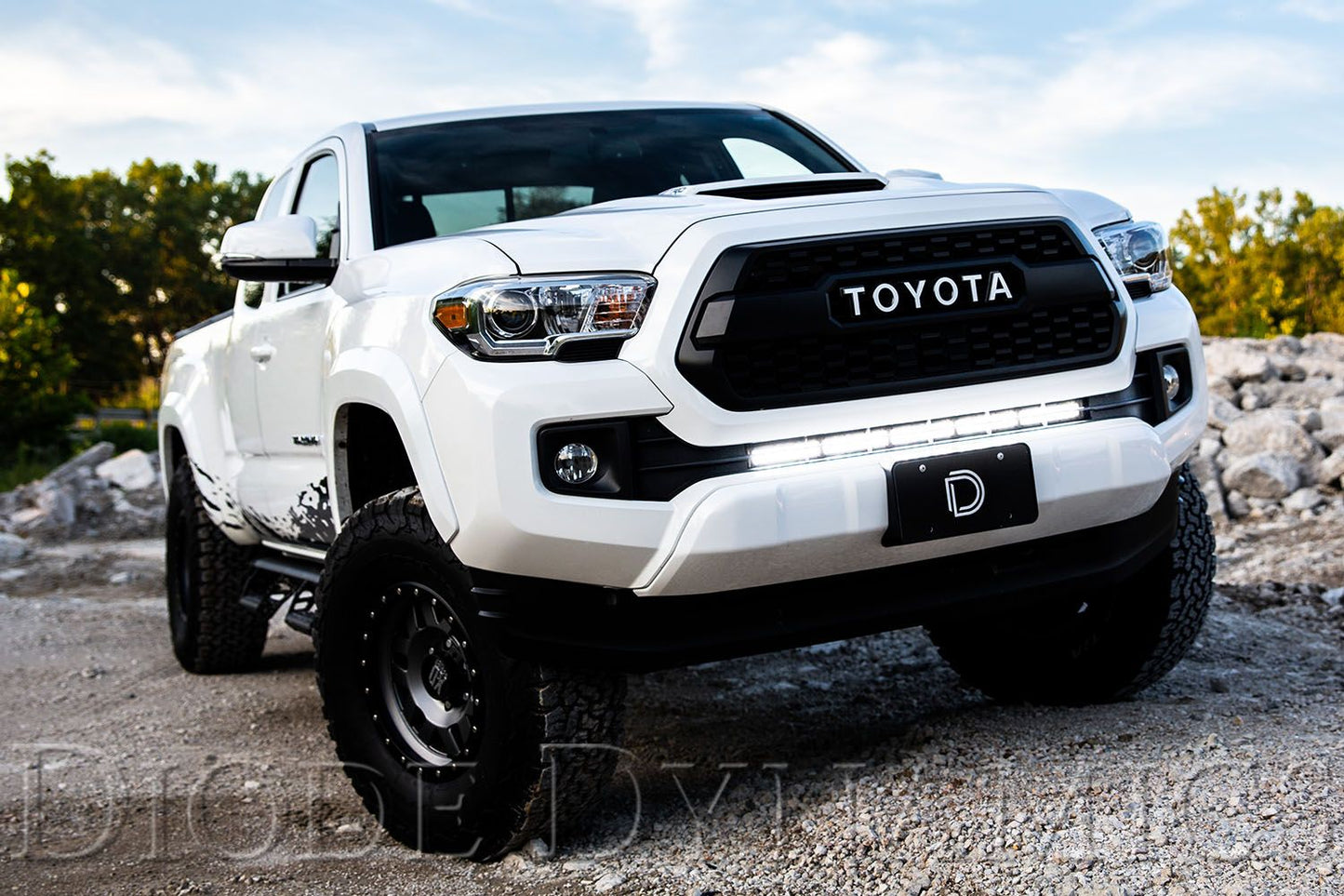 2016-2023 Toyota Tacoma Stealth Light Bar Kit