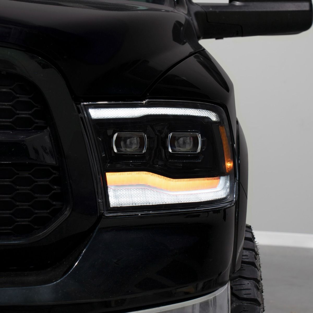 2009-2018 RAM 1500/2500/3500 LED PROJECTOR HEADLIGHTS (PAIR) (FL0016)