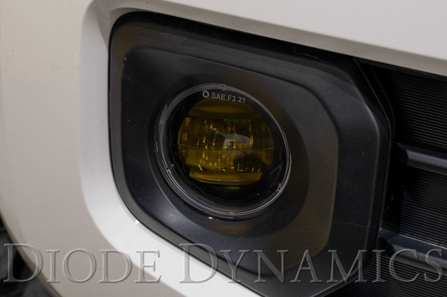 Elite Series Type B Fog Lamps For Lexus (Pair)